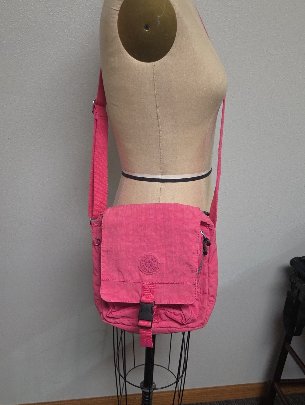 Kipling Hot Pink Crossbody Messenger Bag